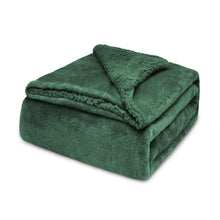 Cargar imagen en el visor de la galería, Manta Borreguito Sherpa 130x160cm Reversible Extra Suave- Verde