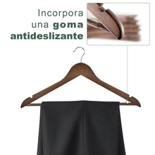 Cargar imagen en el visor de la galería, Perchas de Madera Natural con Barra Antideslizante- Marrón