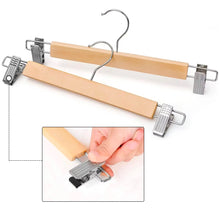 Cargar imagen en el visor de la galería, Perchas Pantalones con Clips Antideslizantes y Almohadillas- Madera