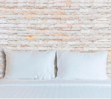 Cargar imagen en el visor de la galería, Almohada rellena de fibra hueca - 40 x 70 cm