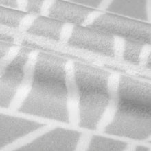Cargar imagen en el visor de la galería, Juego de sábanas de 3 Piezas Invierno- Rayas Gris