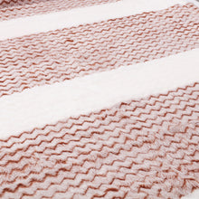 Cargar imagen en el visor de la galería, Manta Terciopelo Suave, Multiusos de Franela - Zig Zag Marrón