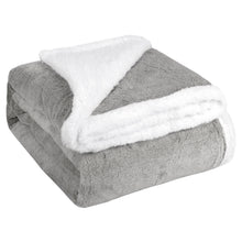 Cargar imagen en el visor de la galería, Manta reversible para sofá o cama de borreguito y franela-Marrón