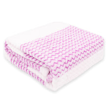 Cargar imagen en el visor de la galería, Manta Terciopelo Suave, Multiusos de Franela - Zig Zag Lila