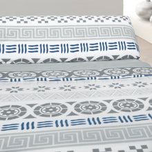 Cargar imagen en el visor de la galería, Juego de sábanas de 3 Piezas Invierno- Figuras Gris