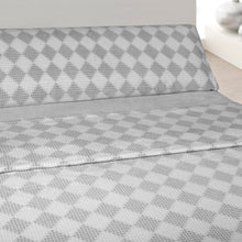 Cargar imagen en el visor de la galería, Juego de sábanas Coralina de 3 Piezas, Polar Térmica, Extra Suave - Rombo Gris