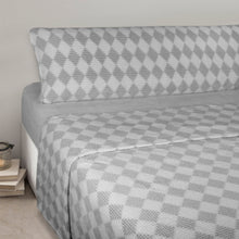 Cargar imagen en el visor de la galería, Juego de sábanas Coralina de 3 Piezas, Polar Térmica, Extra Suave - Rombo Gris
