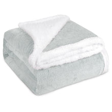 Cargar imagen en el visor de la galería, Manta reversible para sofá o cama de borreguito y franela- Grisaceo