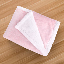 Cargar imagen en el visor de la galería, Manta reversible para sofá o cama de borreguito y franela- Rosa
