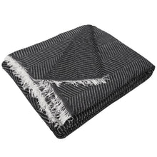 Cargar imagen en el visor de la galería, Colcha multiusos, plaid - Espiga Negro Blanco
