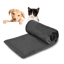 Cargar imagen en el visor de la galería, Manta para Perros, Gatos y Mascotas de Terciopelo- Gris Oscuro
