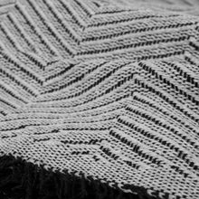 Cargar imagen en el visor de la galería, Colcha Multiusos Sofá Chaise Longue Espiga Universal 260x270cm, Forma de L- Gris Negro
