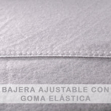 Cargar imagen en el visor de la galería, Juego de sábanas de 3 Piezas Invierno- Figuras Gris
